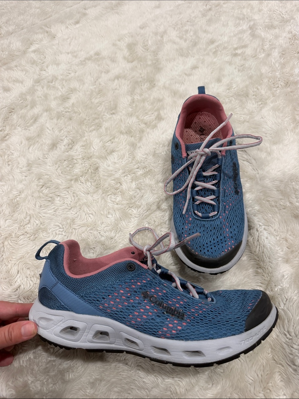 Columbia Drainmaker athletic water and-trail shoes in blue Woman’s  Size 9.5